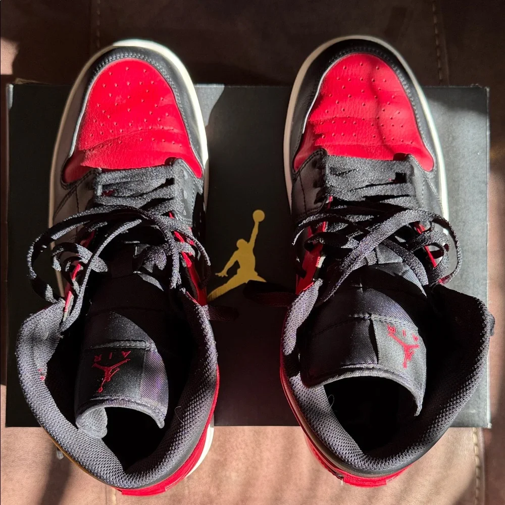 Nike Air Jordan I mid size - Picture 4 of 8